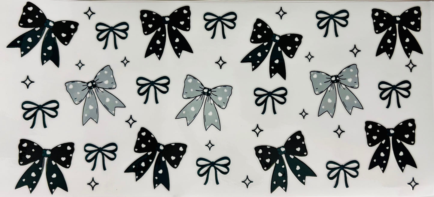 # 224 - Green bows and star wrap