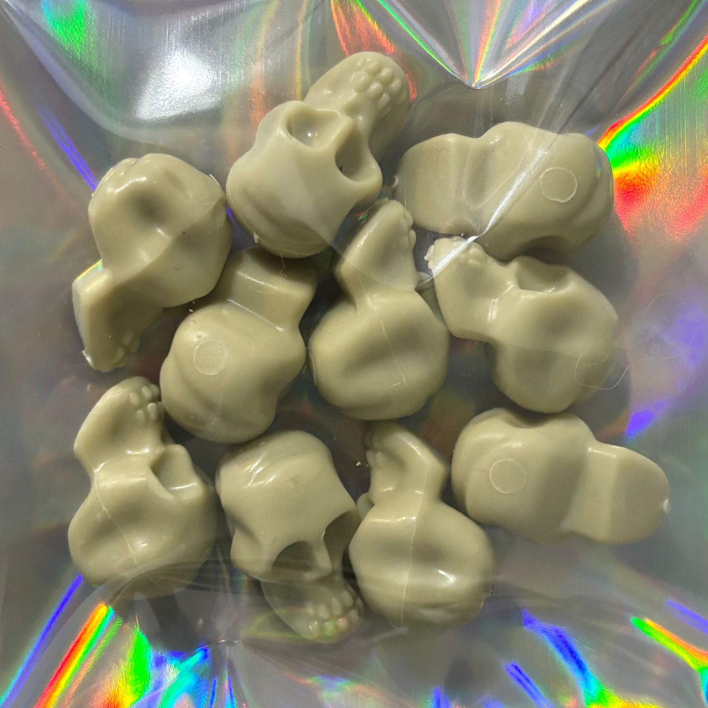 mini cream resin skulls