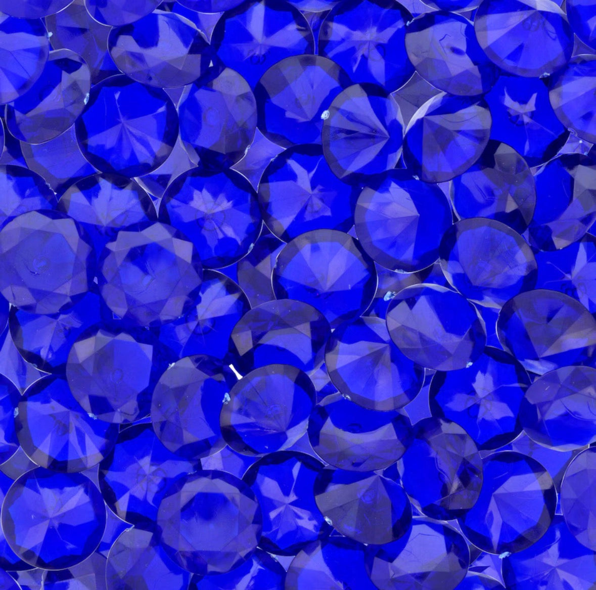 Large blue acrylic diamonds for tumblers